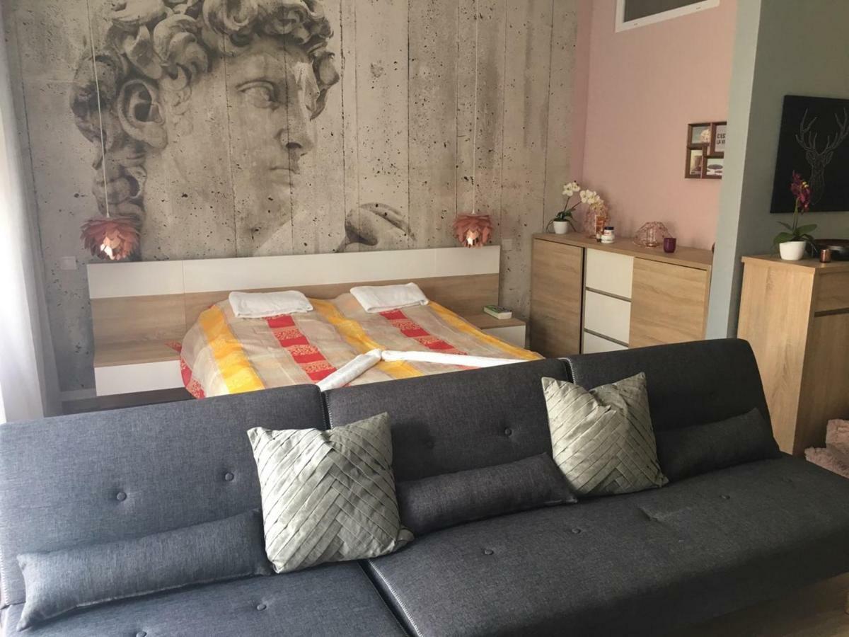 Hunyadi Apartman Szekszárd Екстериор снимка